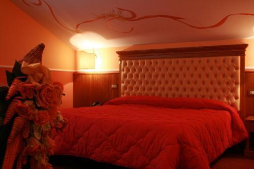 Marchesina Resort Srls Teggiano الغرفة الصورة